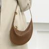 Bolsa de antebraço estilo coreano 2023 Nova Bolsa da Moda feminina retrô trançada com zíper Bolsa crescente bolsa de mão simples