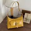Bolsa de Mão Nova Retro Transfronteiriça Verão 2026 com Design Simples de Fivela de Cinto, Versátil para o Dia a Dia, Bolsa de Ombro Cruzada