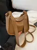 El Popular Bolso Cubo de Hombro con Acabado Granulado de Este Año es Moderno y Elegante, Bolso Cruzado, Bolso Versátil para el Trabajo para Mujer