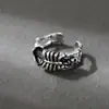 Anillo de calavera europeo y americano de nicho de moda retro punk estilo Diablo divertido dominante
