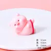 Mancuerna de Dibujos Animados Rosa Cerdo Fitness Adorno de Escritorio Artesanías de Resina Caja Ciega DIY Decoración de Computadora Coche