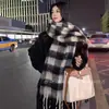 Novo Outono e Inverno Houndstooth Cachecol Feminino Estilo Coreano Engrossado Quente All-match Xadrez Malha Borla Cachecol para Estudantes
