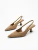 Sapatos de veludo francês de uma tira elegantes de salto baixo para mulheres no atacado, scarpins de bico fino da moda e luxuosos, sandálias confortáveis