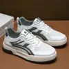 Sapatos Masculinos Estilo Coreano Sapatos da Moda Homem 2026 Nova Moda Estilo Coreano Tendência Sapatos de Treino Alemães Sola Plana Tiras Finas Color Blocking Casual Sapatos de Skate