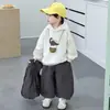 2271 Conjunto de 3 Peças Colete Primavera e Outono para Meninos 2026 Novo Estiloso Versão Coreana para Crianças Conjunto de Moletom e Calça Casual