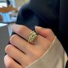 Anel com Design Granulado Côncavo-Convexo Irregular Estilo Coreano Levemente Luxuoso Ins Feminino Estilo Frio Elegante Versátil