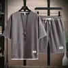 Traje deportivo de verano transfronterizo para hombre de manga corta, camiseta y shorts de corte holgado, ropa de tejido gofrado, atuendo casual versátil para hombre