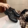 Zapatos de piel estilo británico para mujer
