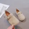 Zapatos de lana Birkenstock para niños, nueva colección primavera 2026, mocasines versátiles para niños, zapatos pequeños de piel estilo princesa para niñas, estilo coreano