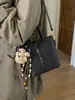 Moda de Nicho Otoño e Invierno 2025 Bolso de Mano para Mujer Bolso Cubo Estilo Coreano Simple Casual Bolso de Hombro Bolso de Mano