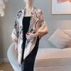 Bufanda cuadrada elegante estampada tipo cachemira para socialité 128*128 chal casual bufanda cálida de alta calidad para otoño e invierno para mujer