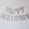 Bandera con Letras de Feliz Cumpleaños Macarrón Bronceado Decoración de Cumpleaños Infantil Fondo de Fiesta Pared Escena de Latte Art Diseño