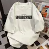 Camiseta Feminina de Verão 2025, Comprimento Médio, Estilo Retro Americano, Manga Curta, Estampa de Grafite com Letras, Corte Solto, Gola Redonda