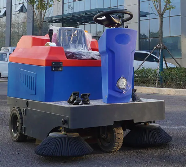 XBS-1500新能源清扫车1.jpg