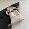 Bolsa de Mão Pequena da Moda para Mulheres 2025 Nova Bolsa Balde de Corrente de Alta Qualidade Design de Nicho Bolsa Transversal Luxo Acessível