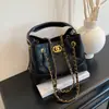 Bolso de Cadena Acolchado Estilo Tweed Gran Capacidad Hombro Único Bolso de Axila para Mujer Nuevo Otoño e Invierno 2025 Bolso Cruzado Mate