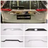 Modificação de acabamento traseiro 19RAV4 conjunto de 2 peças interno e externo adequado para decoração de porta-malas Toyota novo RAV4 modificação de logotipo