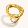 Joyería de Personalidad Versátil Minimalista Transfronteriza Europea y Americana Anillo de Interfaz Geométrica Hueca con Baño de Oro de 18 Quilates de Acero Inoxidable para Mujeres Diseño