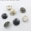 Botones para Ropa, Recubrimiento Metálico, Elegantes Botones Altos Cosidos a Mano para Camisas, Fabricante de Zhejiang