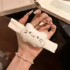 Colgante de Mochila de Gatito Blanco de Dibujos Animados Correa para el Hombro Juguete de Peluche de Dibujos Animados Lindo Muñeco Decoración Velcro Pareja Mejor Amigo