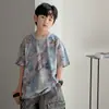 Camiseta de Manga Curta para Meninos Roupa de Verão 2026 Novo Estilo Roupas Infantis Médias e Grandes Camiseta de Meia Manga para Menino Top Estiloso Tendência T