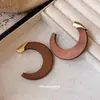 Pendientes de Semicírculo de Madera Retro en Forma de C Pendientes Versátiles de Nicho de Alta Gama Pendiente para el Viaje Diario Pendiente Estilizador de Rostro Ear Cuff