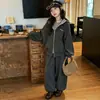 Conjunto Casual Esportivo Casual Duas Peças para Meninas Estilo Coreano Tamanho Médio e Grande Lançamento Outono 2026 Conjunto Estiloso Infantil
