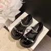 Sapatos Mary Jane Retrô Franceses Femininos 2026 Outono Novo Estilo Laço de Pérola Salto Grosso Sapatos Pequenos de Couro Estilo College Sapatos de Salto Único