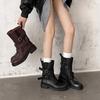 Botas de Couro Bovino Texturizado Super Descoladas e Modernas para Meninas 2025 Salto Médio Grosso Bico Redondo Couro Genuíno Cadarço Botas Curtas