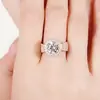 Anel de noivado de luxo com diamantes completos, venda ao vivo online, grupo de diamantes simulados importados, anel com zircônia embutida
