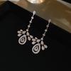 Aretes de Borla de Gota de Agua de Zircón Aguja de Plata Nicho Lujo Ligero Aretes de Gama Alta Moda Coreana Aretes de Temperamento para Mujer Venta al por Mayor