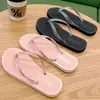 Sandálias de moda versáteis e brilhantes, novas chinelos de praia de verão à prova d'água para mulheres, adequados para viagens e uso ao ar livre