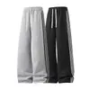 {Directo del fabricante} Otoño/Invierno 2026 Nuevo Estilo Americano Pantalones de Chándal Anchos Curvos con Tres Rayas para Hombre, Pantalones Casuales Holgados para Primavera/Otoño