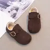 Sapatos Infantis de Algodão 2026 Outono/Inverno Novo Estilo Meninos e Meninas Sapatos Birkenstock Forrados com Lã Sapatos Peludos Sapatos Quentinhos para Bebê