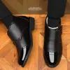 Sapatos de Algodão de Cano Alto 2025 Novo Estilo de Inverno Sapatos de Algodão Quentes Espessos com Forro de Lã Estilo Britânico Botas de Neve Sapatos de Algodão de Couro Masculinos de Cano Alto