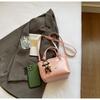Bolso Pequeño Retro para Mujer 2026 Estilo Nuevo Casual Elegante Moderno Bolso Cruzado Bolso de Mano de Moda Bolso Cubo