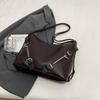 Bolso de hombro femenino de gran capacidad con textura versátil para uso diario, bolso de mano para la axila, bolso de mano para principios de primavera 2024.