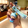 Nuevo Llavero de Muñeca Kuromi de Sanrio para la Temporada de Flores, Lindo y Delicado Colgante para Mochila Escolar, Pequeño Regalo de una Máquina de Garra