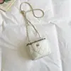Bolso Bandolera Versátil con Cadena Bordado Acolchado de Diamantes Bolso Pequeño de Mano para Mujer 2026 Nuevo Popular Personalidad Super Caliente Bolso Cuadrado Pequeño