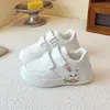 Zapatillas Deportivas Casuales para Niños 2026 Zapatillas Deportivas Primavera/Verano para Niños Medianos y Grandes Moda Velcro Zapatillas de Correr Zapatillas de Correr de Dibujos Animados para Niños