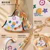 La mejor opción de regalo para mujeres: Bolsa pequeña para monedas de cuero PU de otoño e invierno, bolsa para auriculares, llavero, en stock para entrega rápida, perfecta para el Día del Maestro
