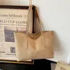 Bolsa Tote Grande de Capacidad Simple para Viajes Diarios Europeos y Americanos para Mujer, Bolso de Hombro Individual Retro Esmerilado de Temperamento de Alto Valor
