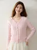 Suave cárdigan de cachemira con cuello en V estilo francés para mujer, con botones de perla, diseño de punto trenzado de doble hebra y una versátil chaqueta suéter para invierno.