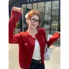 Chaqueta cárdigan tejida roja para mujer, nuevo estilo de otoño 2026, suéter exterior pequeño bordado de cuello redondo, top de principios de otoño