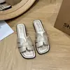 Sandálias Rasteirinhas Estilo Francês para Mulheres para Usar no Verão 2026 Novas Chinelos Casuais da Moda Estilo Coreano com Solado Macio para Férias na Praia
