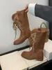 Botas western cowboy estilo francês retrô com cadarço bordadas em corte V, botas Martin de cano médio, botas de viagem estilo deserto, botas de montaria com salto grosso