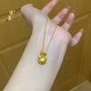 Tienda de oro Jin Yan con colgante de gato Kitty con lazo de oro de arena collar cadena para clavícula de mujer diseño de alto valor