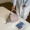 Bolsa de Mão Pequena Elegante de Alta Qualidade para Mulheres 2026 Nova Moda Versátil Bolsa Transversal Tendência Bolsa Mais Vendida Bolsa Saco