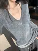 Camiseta de Punto Gris Claro Retro con Cuello en V y Mangas Largas para Mujer en Otoño Básica Holgada Estilo Coreano Efecto Adelgazante Top Básico