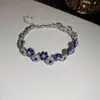 Pulsera de Cierre de Flor con Circonita, Chapada en Oro Real de 18 Quilates, Pulsera Retro de Moda y Exquisita, Joyería de Lujo Ligero y de Gama Alta para Mujeres